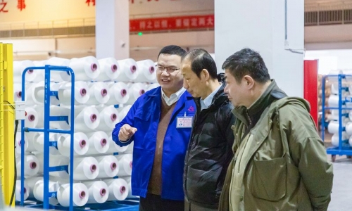 中国化学纤维工业协会会长陈新伟莅临征途国际官网恒阳调研