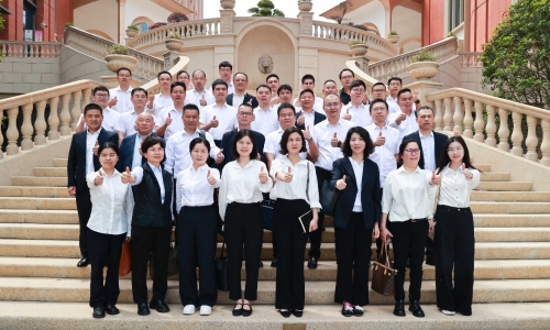 征途国际官网聚智话AI，团队同心赴春山！